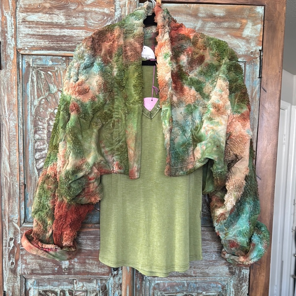 Colorful Women's Crop Jacket NWT. O/S